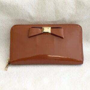 MIU MIU Wallet ribbon motif pink Patent Wallet